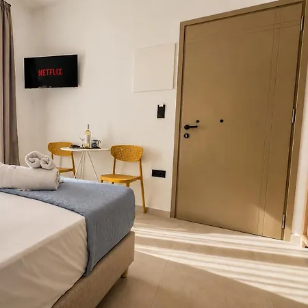 Petite Palace Cozy 2026 Near 아파트 레팀노